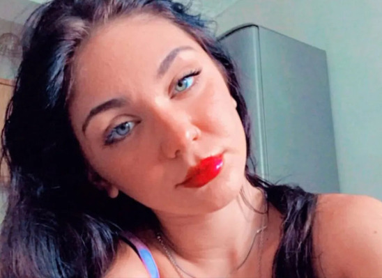 Image: Τραγωδία στη Χαλκιδική: «Έφαγε ένα χοτ ντογκ και κατέρρευσε», λέει η μάνα της 16χρονη που έπαθε αλλεργικό σοκ και πέθανε